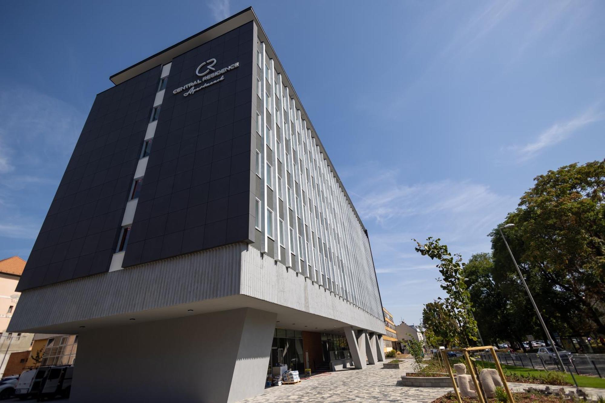 Central Residence Apartmanok มิชโคลซ์ ภายนอก รูปภาพ